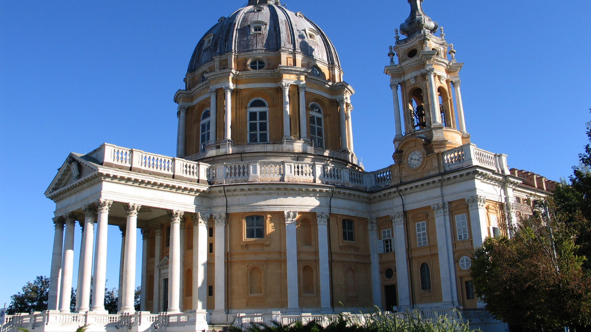 Basilica di Superga e Tombe Reali di Casa Savoia Piemonte Italia