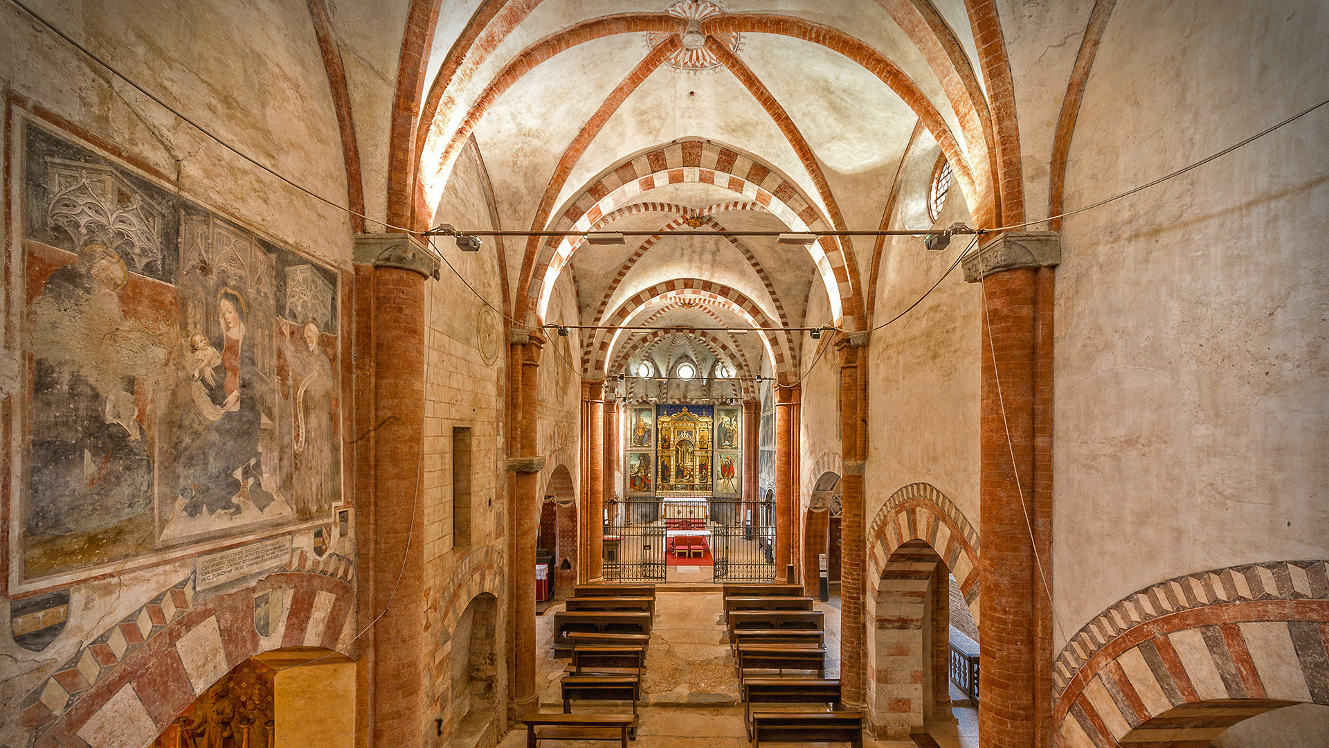 Abbazia Di Sant Antonio Di Ranverso Piemonte Italia