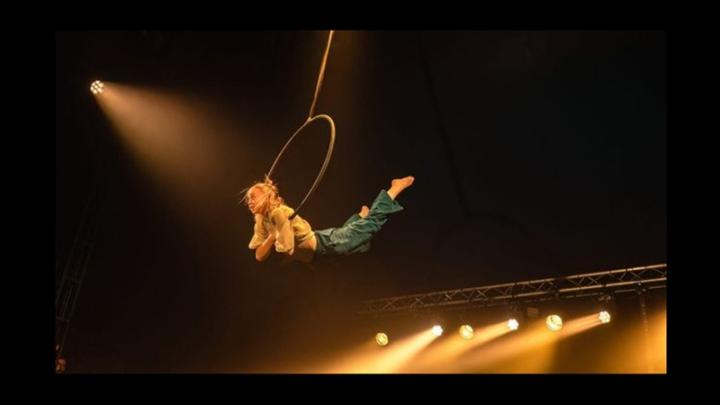 Sul Filo Del Circo