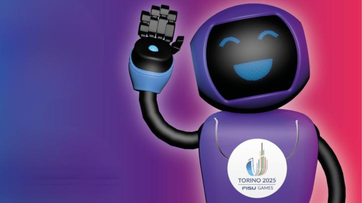 Aspettando Torino 2025 FISU World University Games: robot mascotte dell'evento in atto di salutare