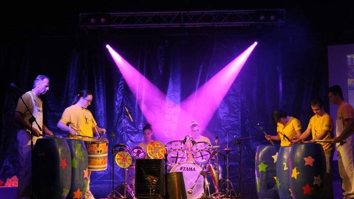 DRUM-THEATRE
