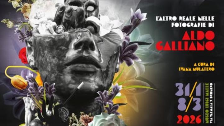 Particolare della locandina della mostra Scritte e immagine fotografica a colori con testa umana e fiori