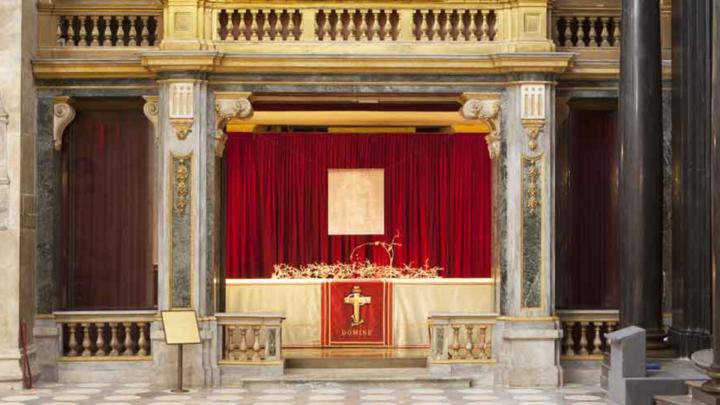 Torino, Cattedrale. Teca della Sindone sotto la Tribuna reale