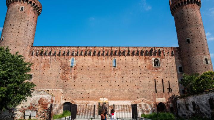 Ivrea Castello Ingresso